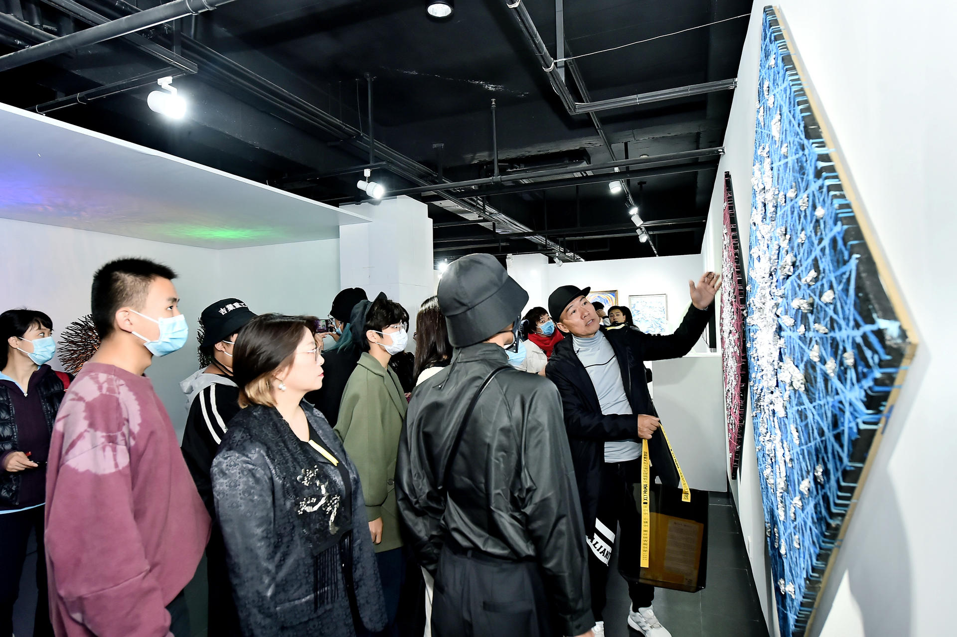 “2021视觉剧场双年展”在许燎源现代设计艺术博物馆绚丽启幕