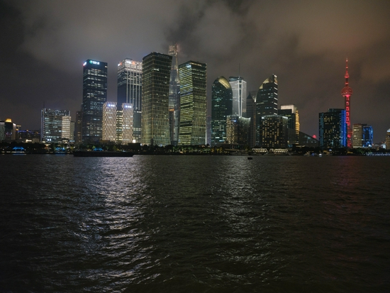2021年，浦江灯光秀。