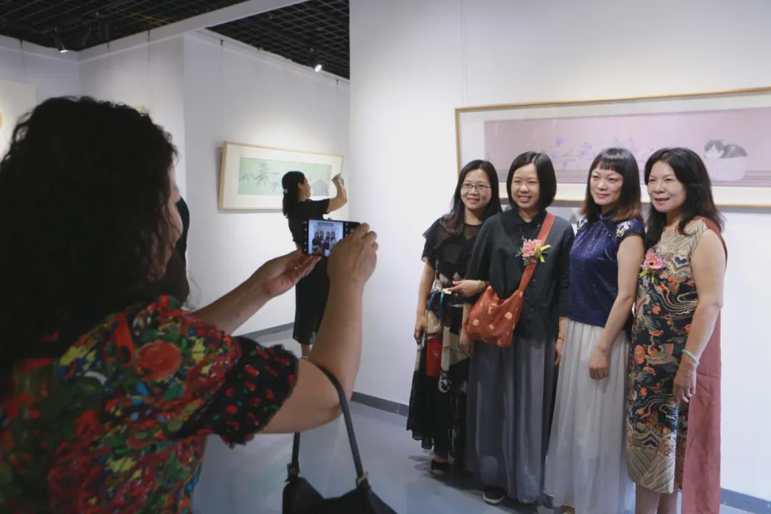 钟丽珍、张健仪书画作品展在黄连画家艺术村成功举行