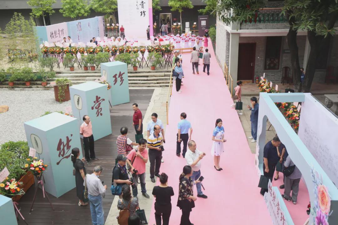 钟丽珍、张健仪书画作品展在黄连画家艺术村成功举行
