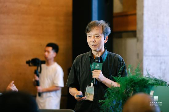 美丽中国建设高峰论坛发言嘉宾：中国流行色协会副会长、中国美术学院学术委员会副主任宋建明