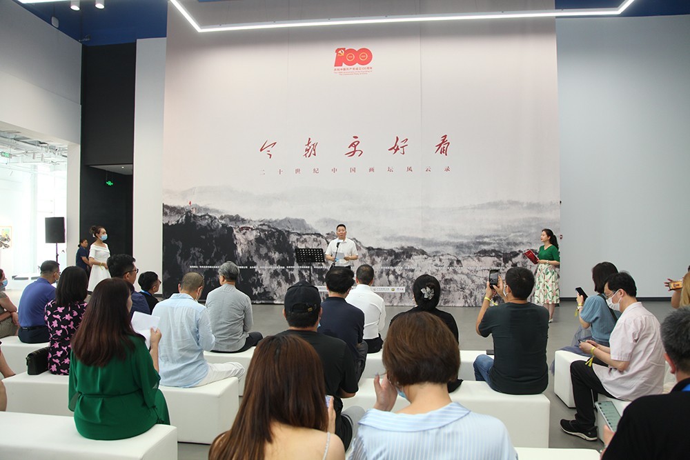 北大资源天竺艺术中心开馆展“今朝更好看”老厂房蝶变艺术殿堂
