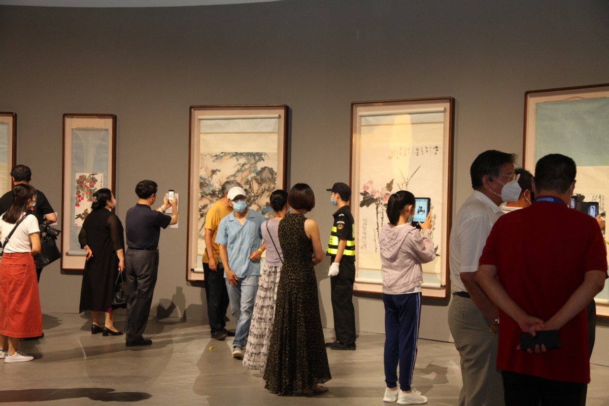 北大资源天竺艺术中心开馆展“今朝更好看”老厂房蝶变艺术殿堂