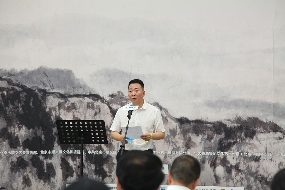 北大资源天竺艺术中心开馆展“今朝更好看”老厂房蝶变艺术殿堂