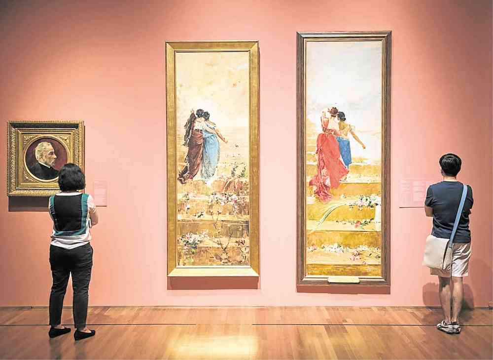 胡安·卢纳两个不同版本的《西班牙与菲律宾》，在新加坡国家画廊展出