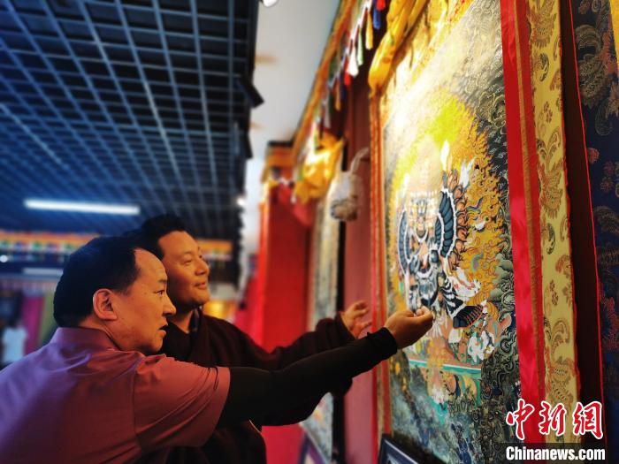探访青?！叭裙币杖酥摇保好窦浠η懔Υ腥死唷胺且拧? inline=