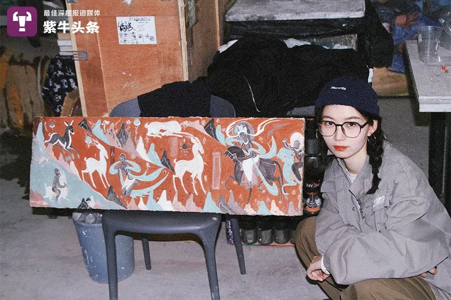 巨幅敦煌壁画作品网上获赞无数，冷门专业女研究生放弃了改行念头