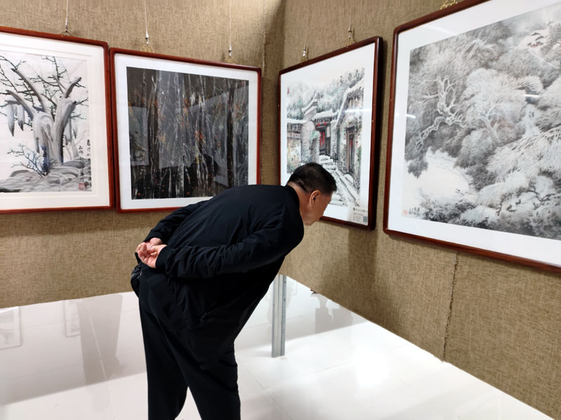 4、展览现场.jpg