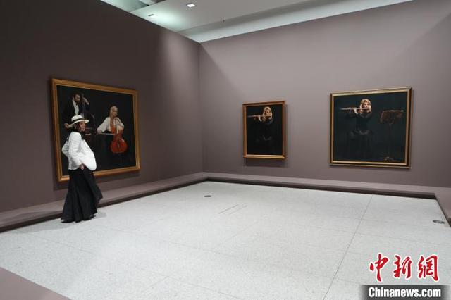 陈逸飞“海上旧梦”系列巅峰之作《玉堂春暖》开箱布展