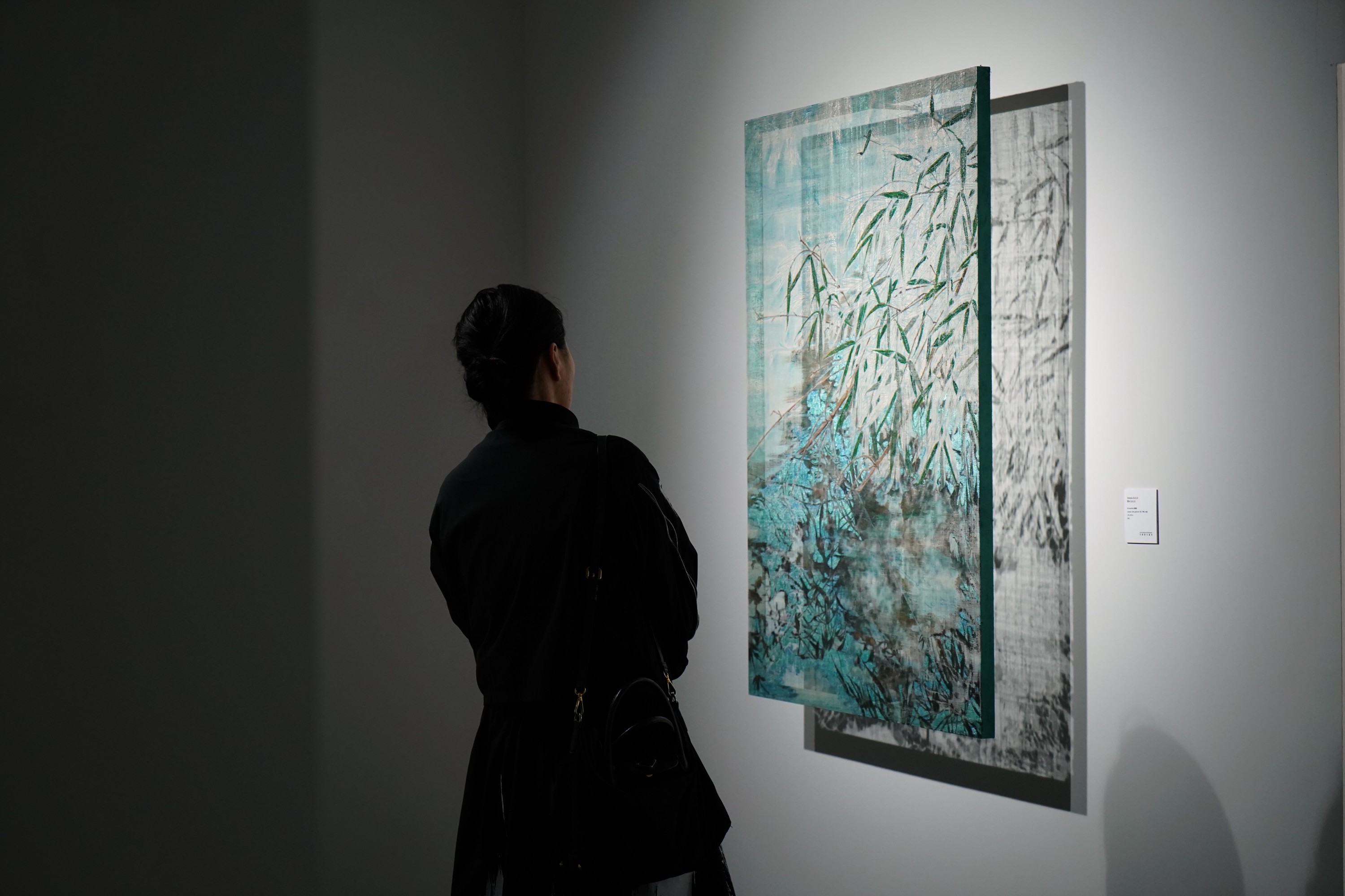天趣当代艺术·中环正在举办的吴观真个展「叠」2.jpg