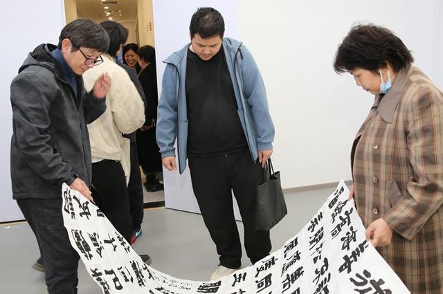 全国第五届隶书作品展览天津看稿会举行