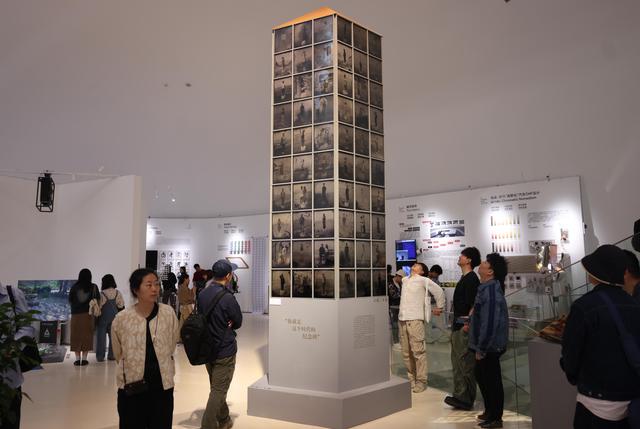 中央美术学院研究生毕业作品展开启，多个作品与人工智能相结合