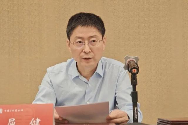中国美术家协会专业艺术委员会换届会议在京召开